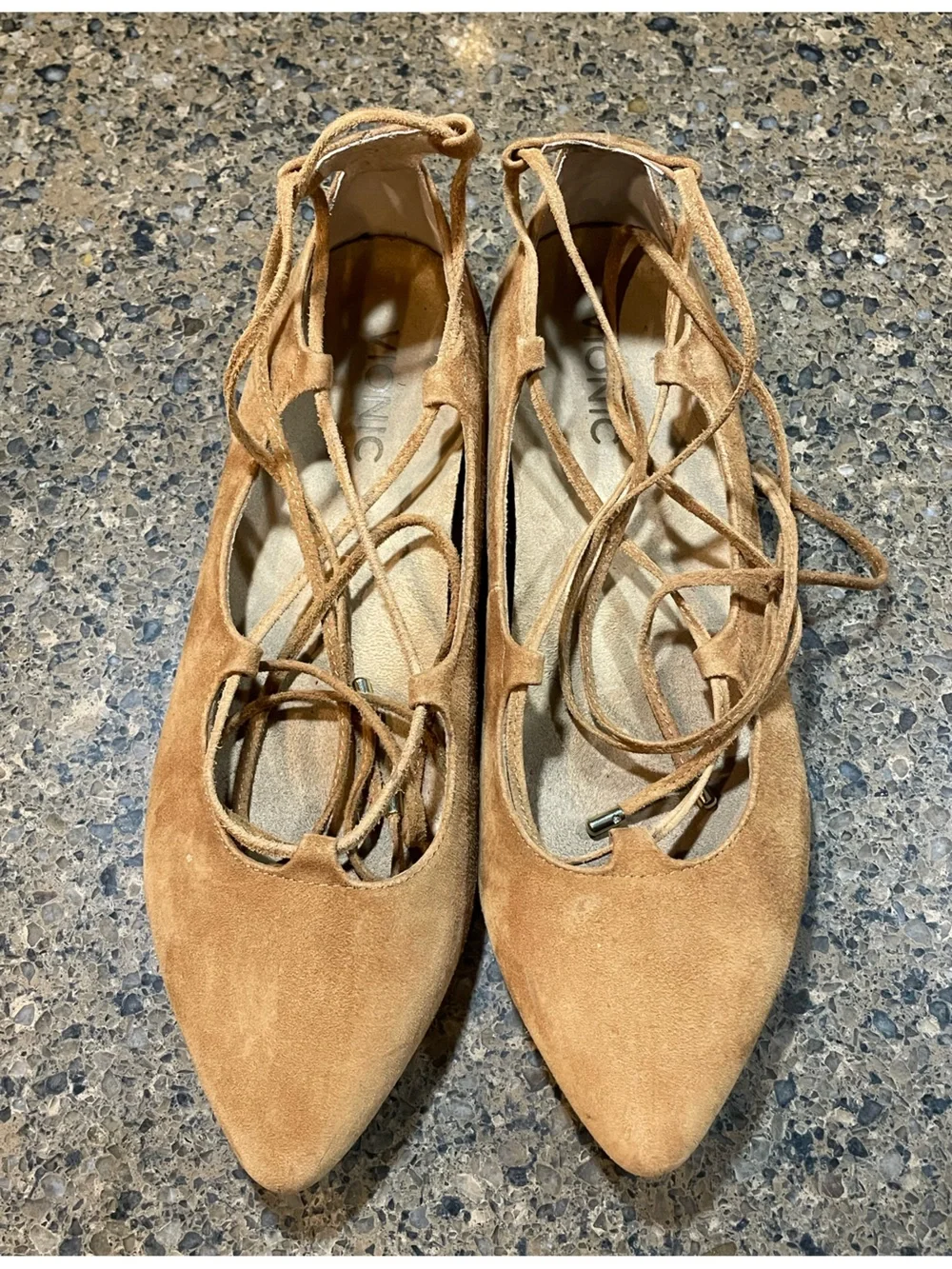 Gorgeous Camel Suede Vionic Lucinda Tan Lace-Up Pointed Toe Ballet Flat Sz 8.5